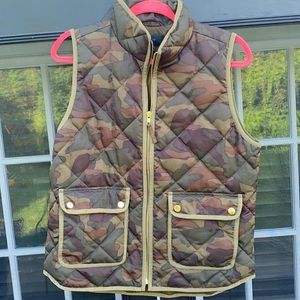 Camo J.Crew vest, worn few times great condition!